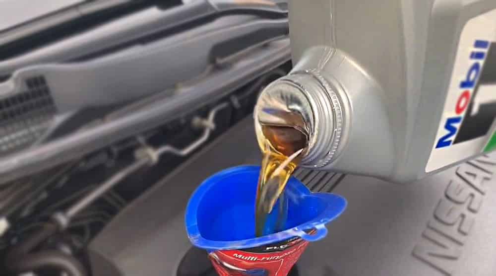 Nissan Altima Oil Types FAQ By Custom Rigs Mag in 2023!