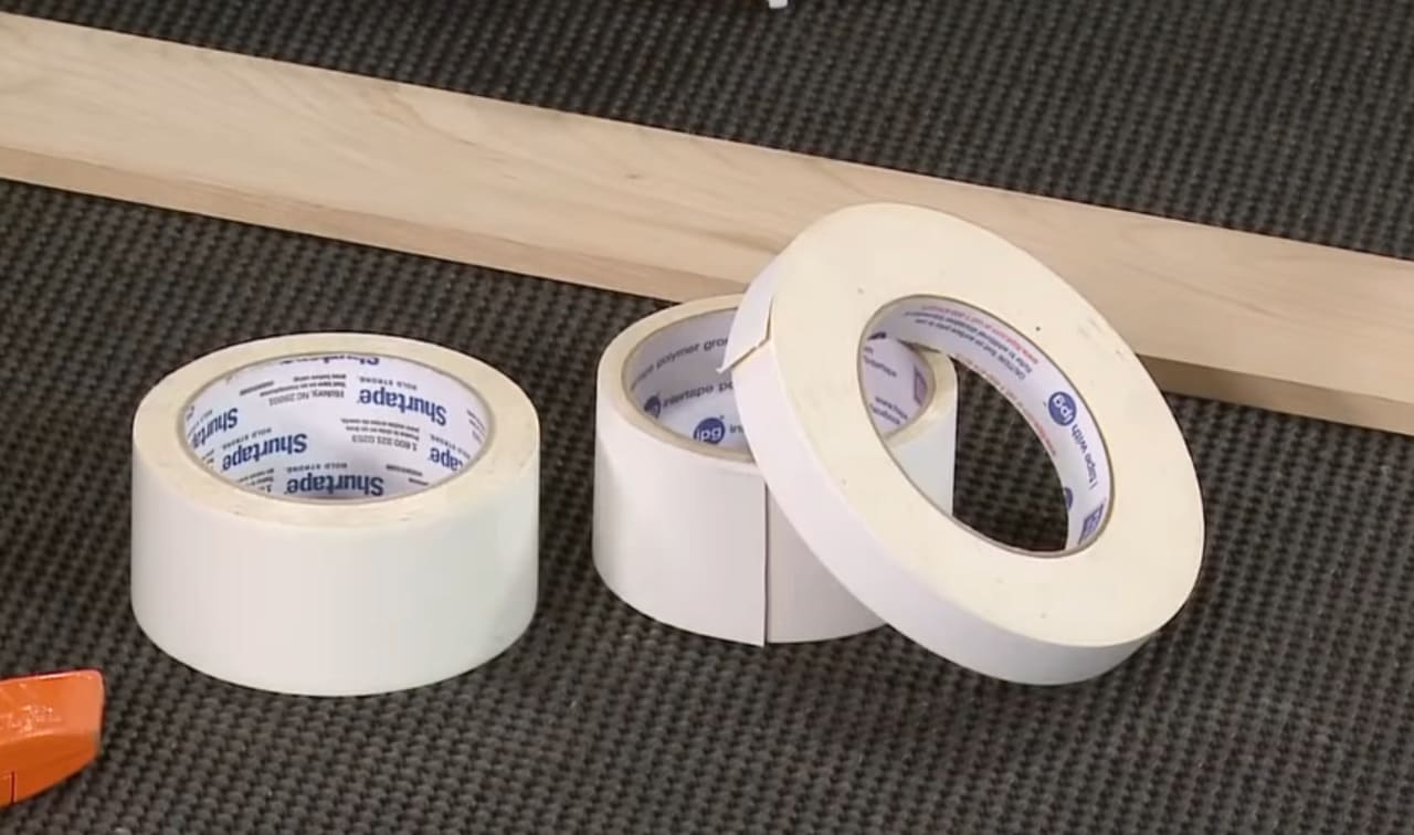 strongest double sided tape for shampoo dispenser