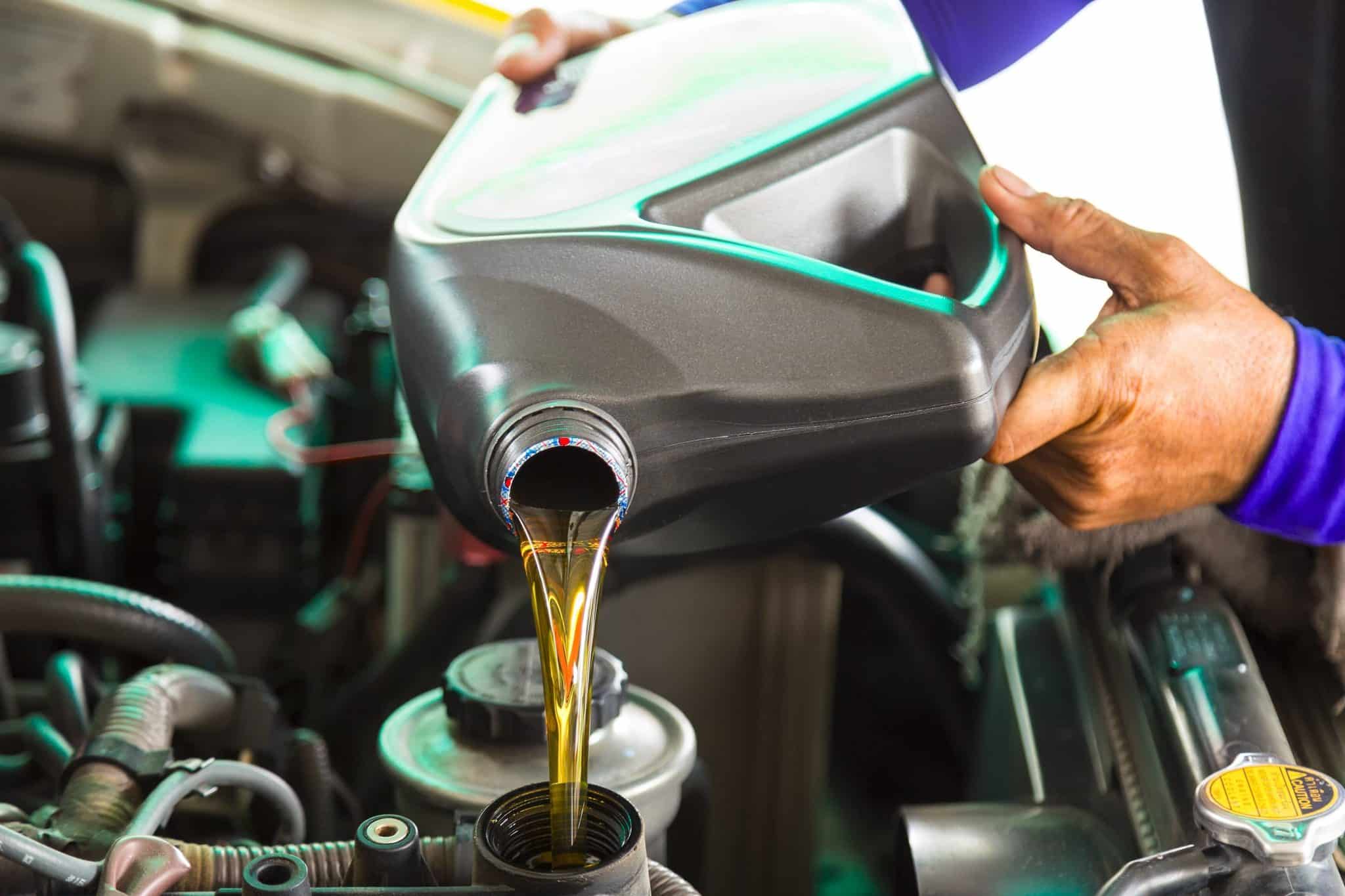 Best Oil for 7.3 Powerstroke - Reviews & Buyer’s Guides in 2020